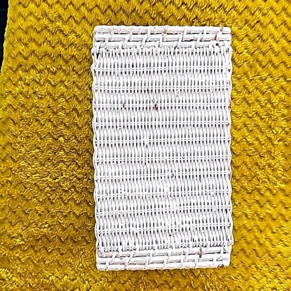 Vintage Rattan Wicker White Tissue Box Holder Home Decor Coastal 10" x 6" x 4" - Picture 7 of 12